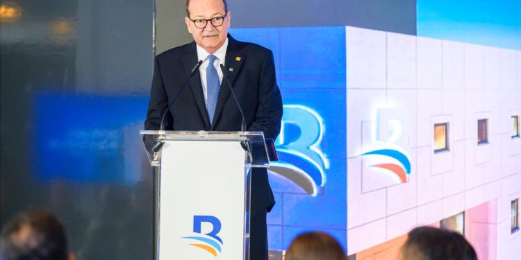 Banreservas fortalece vínculos con la prensa en desayuno celebrado en FITUR 2026