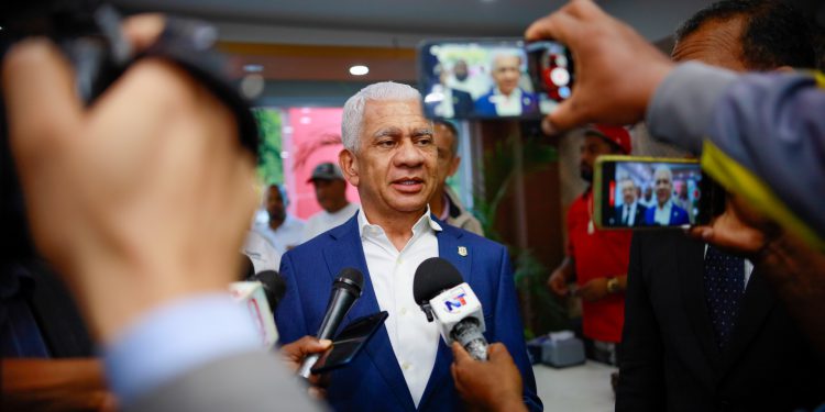 Presidente del Senado garantiza que proyecto Alerta Amber RD será prioridad en la próxima legislatura