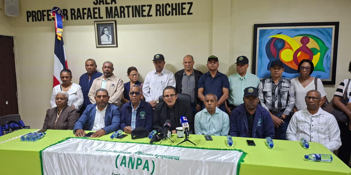 Agronomos marcharan al Palacio Nacional el 12 de febrero