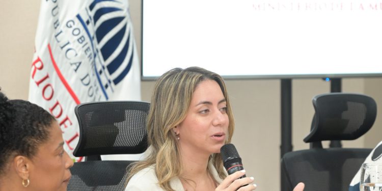 Ministerio de la Mujer fortalece el diálogo con organizaciones de la sociedad civil para avanzar en la agenda de igualdad de género