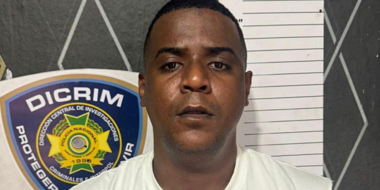 Policía Nacional captura prófugo con 24 órdenes de arresto en Santo Domingo Oeste