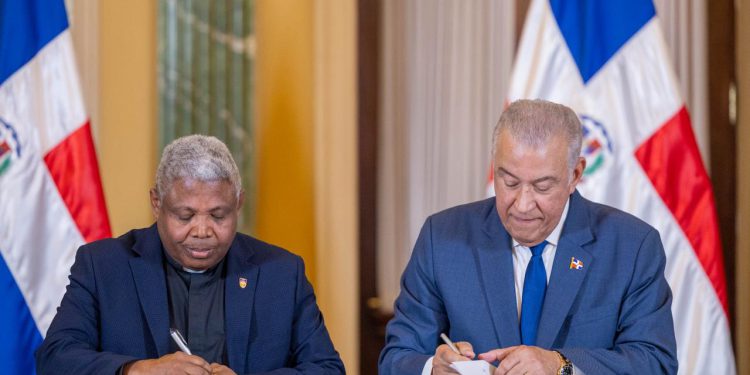 Presidencia de la República fortalece el desarrollo del sur profundo con acuerdo para financiar 300 becas universitarias.