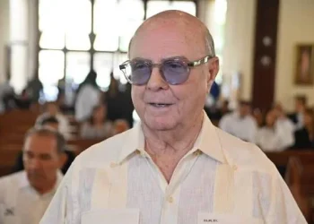 HIPÓLITO MEJÍA ABOGA POR CAMBIOS EN LA ADMINISTRACIÓN PÚBLICA Y RESPALDA GESTIÓN DE LUIS ABINADER