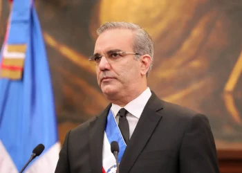 El presidente Luis Abinader muestra evolución positiva tras presentar resfriado viral