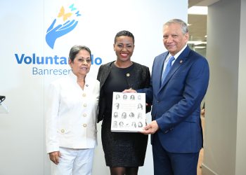 Voluntariado Banreservas presenta en Madrid libro que resalta el aporte de la mujer dominicana en España