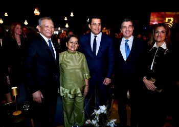 Banreservas rinde homenaje póstumo al pintor José Cestero en FITUR 2026