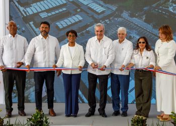 Abinader inaugura Mercado Municipal de Higüey construido con inversión de RD$335 millones