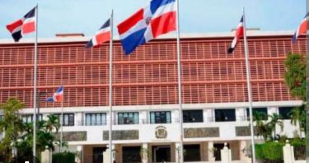 POBLACION MANTIENE EXPECTATIVA ANTE DISCURSO DE RENDICIÓN DE CUENTAS DÉL PRESIDENTE ABINADER
