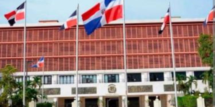 POBLACION MANTIENE EXPECTATIVA ANTE DISCURSO DE RENDICIÓN DE CUENTAS DÉL PRESIDENTE ABINADER