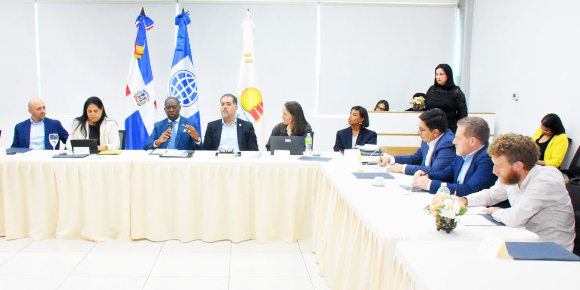 MITUR se reúne con el Banco Mundial y presentó plan estratégico para el desarrollo turístico de Pedernales y la Regiòn Enriquillo