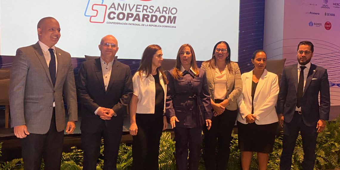 COPARDOM ANALIZA RETOS DEL MERCADO LABORAL ANTE LA META 2036