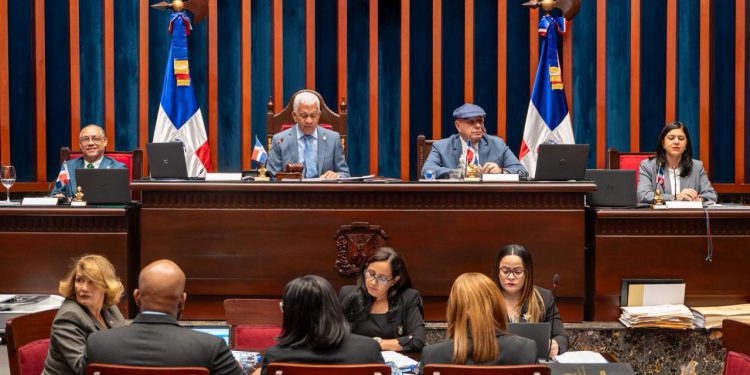 Senado aprueba reforma electoral y elimina candidaturas independientes