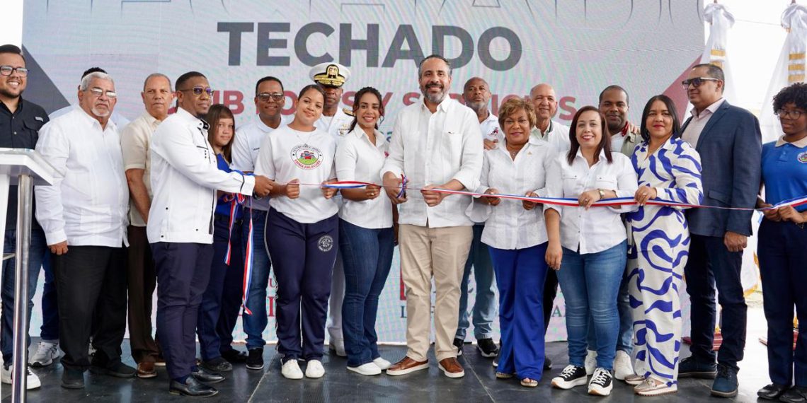 Gobierno impulsa el deporte escolar con nuevo polideportivo techado en Santo Domingo Norte