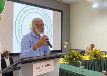 Juan Hubieres a Faride Raful sobre medidas en Semana Santa: “El que quiera beber romo que beba romo y el que quiera rezar que rece”