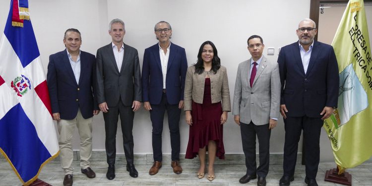 BID y ETED avanzan en estructuración financiera para nuevas inversiones en transmisión eléctrica