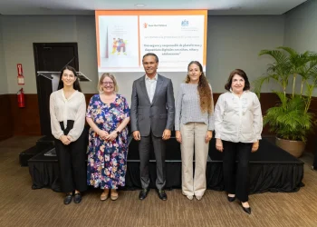 Lanzan iniciativa que busca proteger a la niñez en entornos digitales