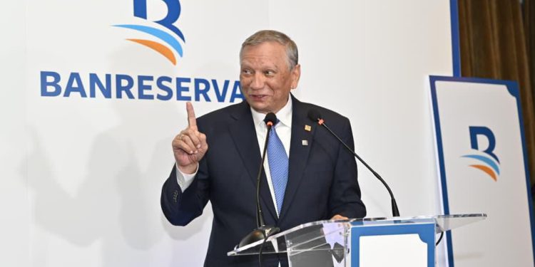Leonardo Aguilera resalta compromiso de Banreservas con la vivienda de la diáspora previo a feria en Nueva York