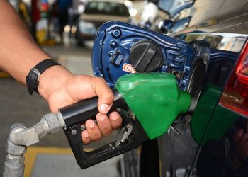 Gobierno reasignará presupuesto para contrarrestar subidas del petróleo