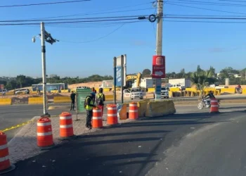 Implementan rutas alternas por los trabajos en las Ave. República de Colombia y Jacobo Majluta