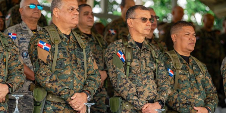 Ministerio de Defensa entrega moderno equipamiento al Ejército de República Dominicana para fortalecer capacidades operativas