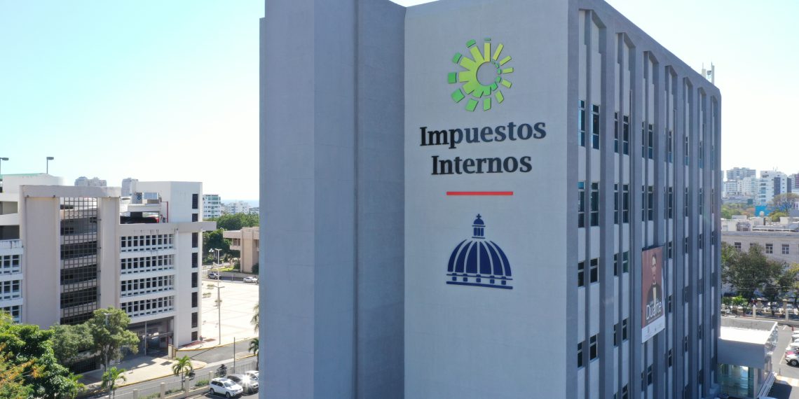 DGII exhorta a MIPYMES y profesionales liberales acogerse a la Facturación Electrónica antes del 15 de mayo de 2026