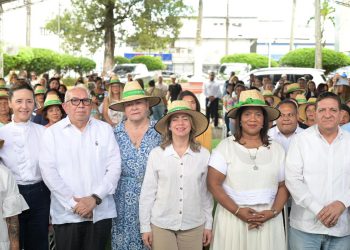 Programa articulado entre el Banco Agrícola y el Ministerio de la Mujer prioriza territorios y busca fortalecer el desarrollo productivo con enfoque de género.