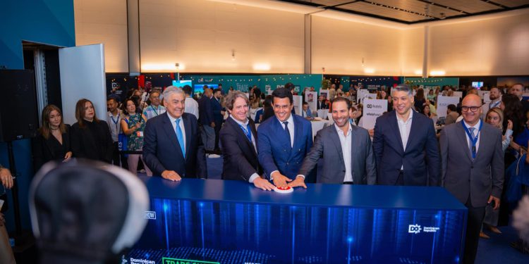 Turismo inicia en grande Tradeshow del mercado Americano.