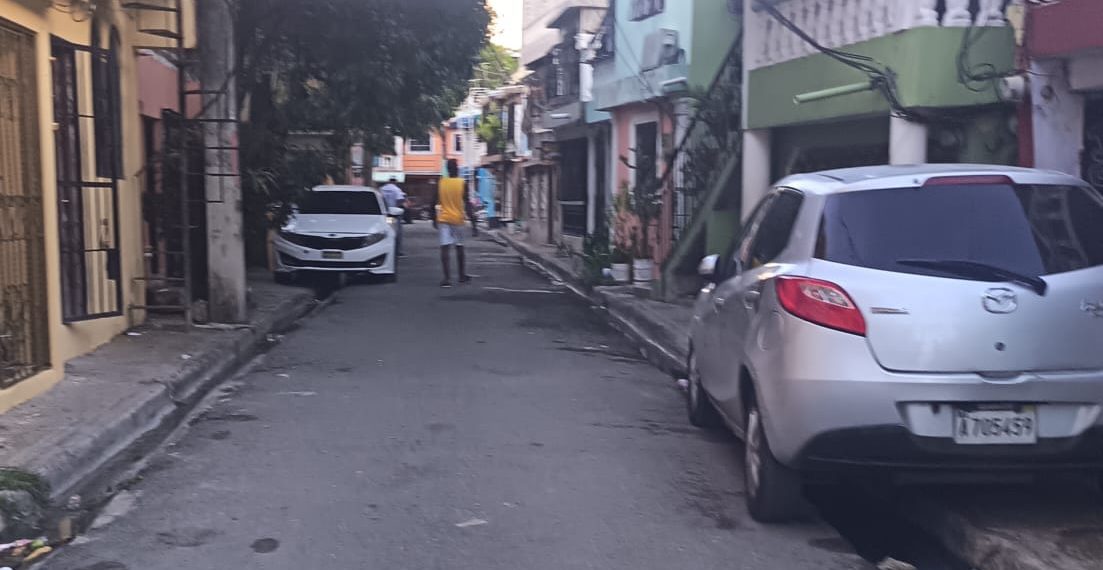 Moradores de Los Mamelles denuncian caos y confiesan miedo a denunciar