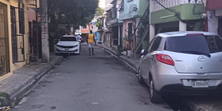 Moradores de Los Mamelles denuncian caos y confiesan miedo a denunciar