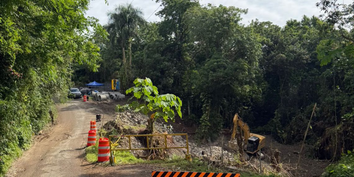 Obras Públicas interviene derrumbe en calle La Isabel de Pedro Brand tras intensas lluvias