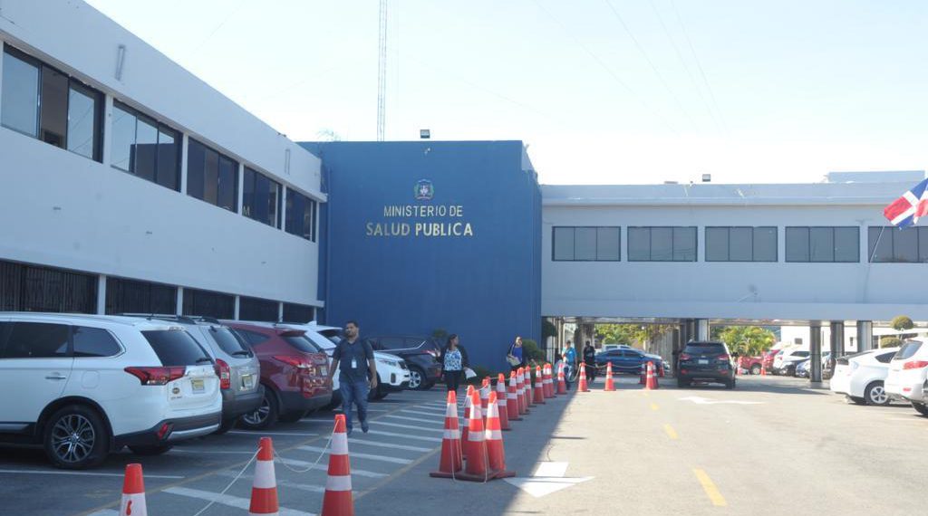 Ministerio de Salud informa que abrirá este viernes 17 la convocatoria al concurso de residencias médicas