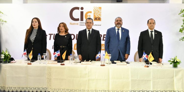 La JCE deja abierto el proceso de cedulación a nivel nacional