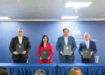 Ministerio de Salud y Sanar una Nación firman acuerdo para fortalecer la atención materno-infantil