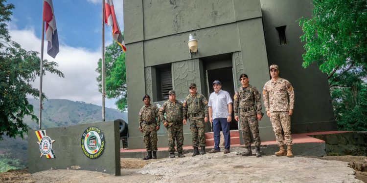 Ministros de Defensa y de la Presidencia realizan recorrido estratégico por la carretera Internacional para fortalecer la seguridad y el desarrollo en la frontera.