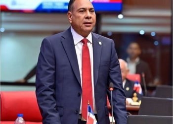 Senador Pedro Tineo someterá a la justicia a las empresas que han incumplido en la construcción de obras en Monte Plata