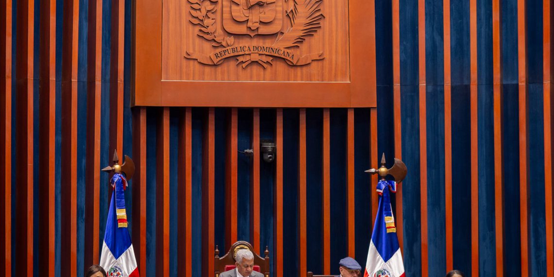 Senado aprueba ley que crea marco regulatorio para la inversión nacional y extranjera