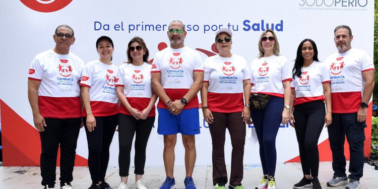 Colgate-Palmolive y la Sociedad Dominicana de Periodoncia realizan Caminata por la Salud de las Encías