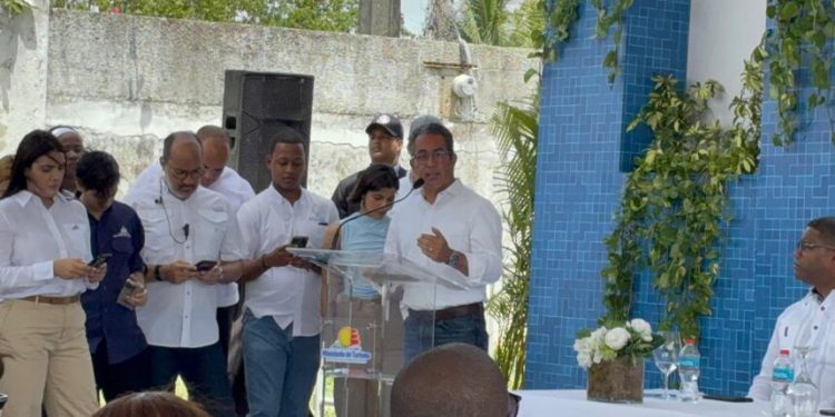 MITUR promete devolver el esplendor a Boca Chica con intervención integral del destino