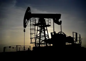 Petróleo de Texas aumenta tras descartarse reunión de Irán y EE. UU.