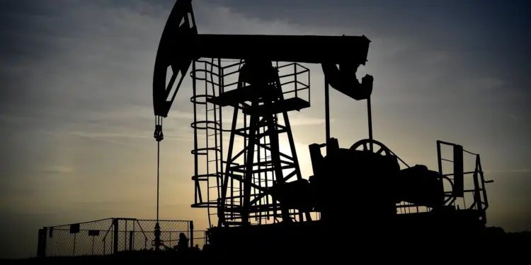 Petróleo de Texas aumenta tras descartarse reunión de Irán y EE. UU.