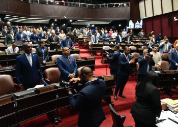 Diputados devuelven a comisión reforma del Código Laboral hasta el próximo miércoles