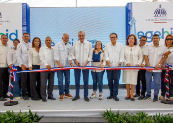 Abinader inaugura carretera Carrizal–La Piedra–La Guázuma