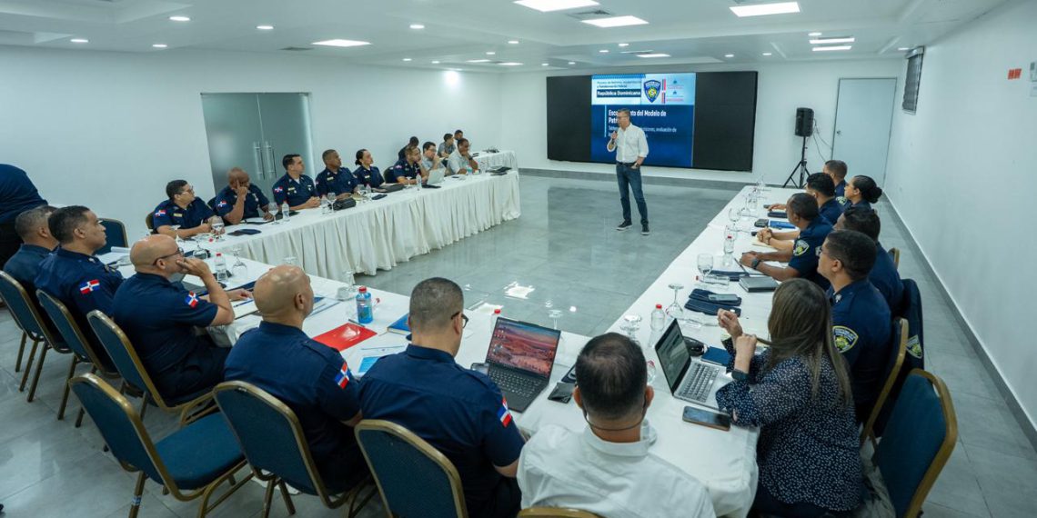 Policía Nacional evalúa avances del nuevo modelo de patrullaje