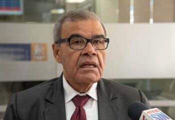 Senén Caba arremete contra el Código Penal creado por “delincuentes” para criminalizar a los médicos