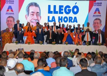 Maribel Lorenzo realiza multitudinario cierre de campaña con respaldo de la comunidad universitaria