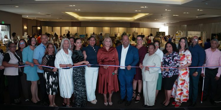 Regional 15 de Educación celebró con éxito la Expo Feria del Subsistema de Jóvenes y Adultos