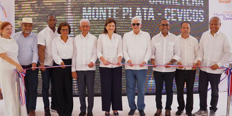 Raquel Peña entrega carreteras Monte Plata–Cevicos y San Pedro-Rincón Claro