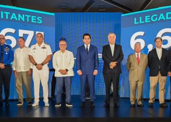 Turismo rompe récords en llegadas con 6.6 millones de visitantes, rumbo a cerrar con 12 millones.