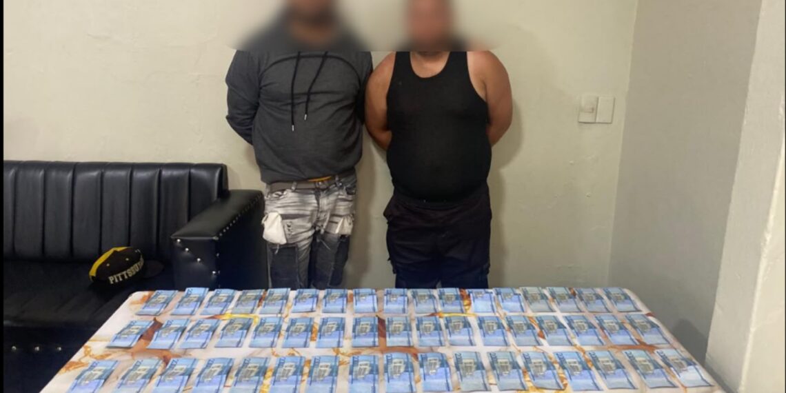 Policía recupera RD$154 mil robados a bancas de apuestas y captura a dos presuntos implicados en Santiago