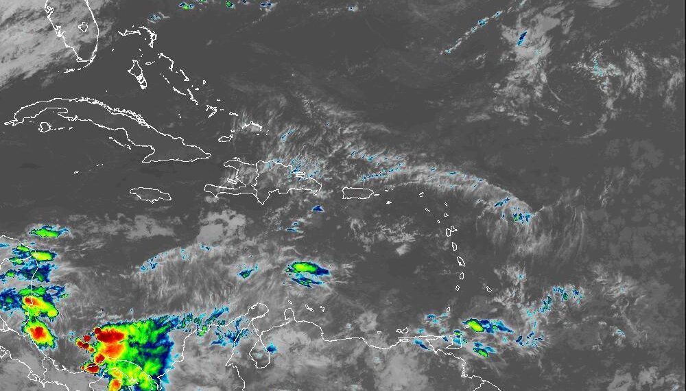 Indomet pronostica aguaceros, tormentas eléctricas y ráfagas de viento en varias provincias por incidencia de vaguada